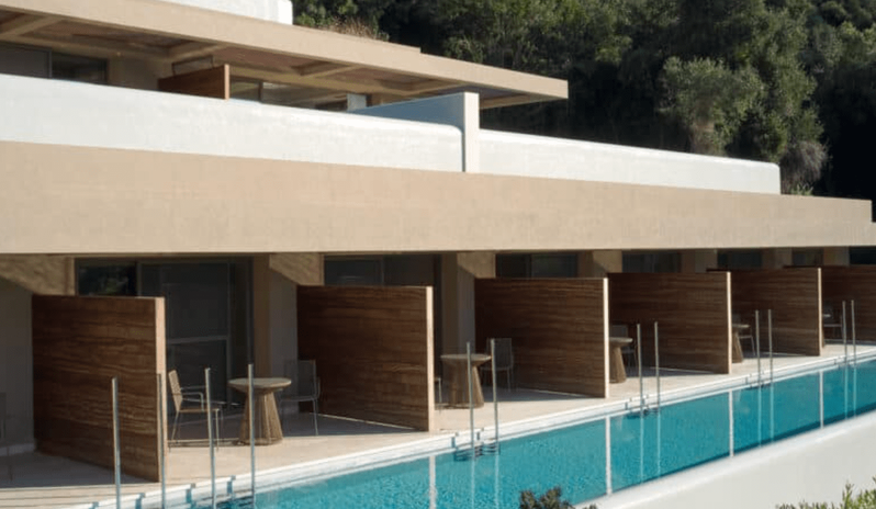 Deluxe Double Room Swim Up